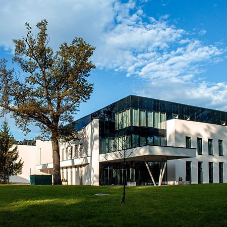 Polanka Conference Center Hotel Krosno Exterior foto