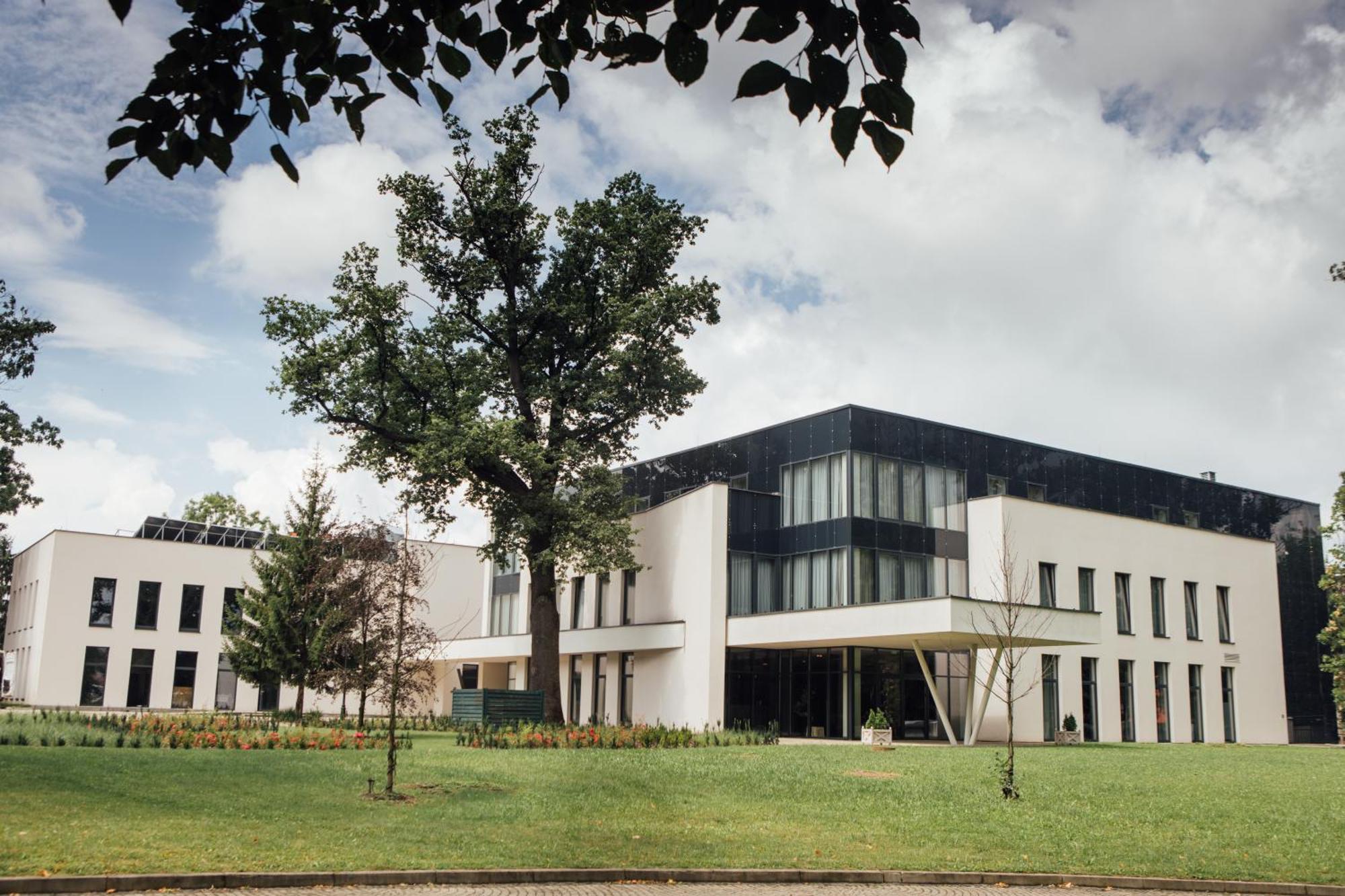 Polanka Conference Center Hotel Krosno Exterior foto
